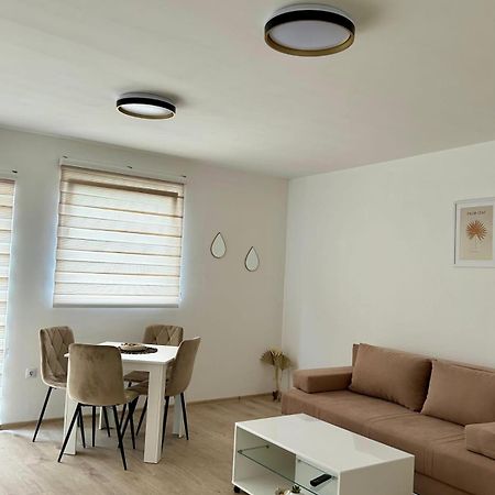 Jelena Apartment Яйце Екстериор снимка